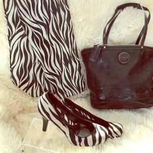 Hot Kiss Zebra print heels, size 7